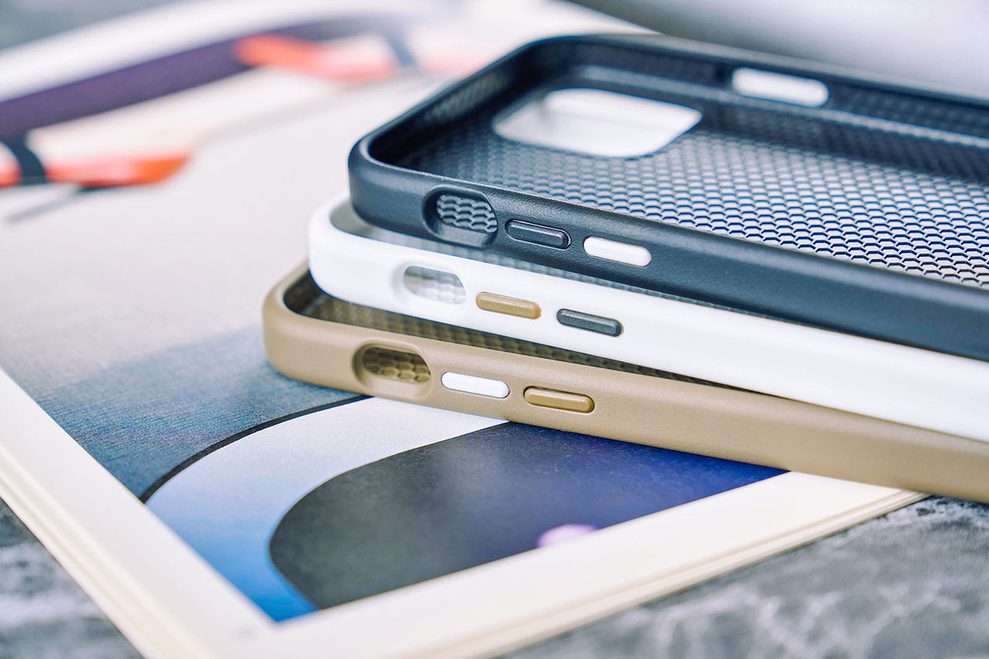 最強防護來襲！專為 iPhone12 系列量身打造的犀牛盾組合：3D 壯撞貼、Mod NX + SolidSuit 完美打造 360 度零死角防護！