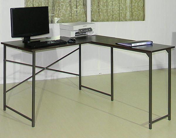 ◆L型加長實用桌面防水處理n◆側桌可左可右隨需安裝n◆附收線孔好收納n◆台灣製造