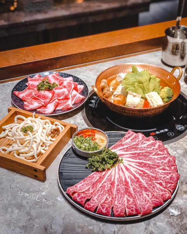 台中火鍋｜台中美食｜台中網美打卡餐廳｜台中餐廳｜台中麻辣鍋｜月暮藏涮涮鍋