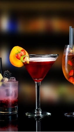 Review Pub & Restaurant ทองหล่อ