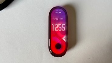 小米手環 5 實機諜照流出？傳將配備 1.2 吋「挖孔」螢幕