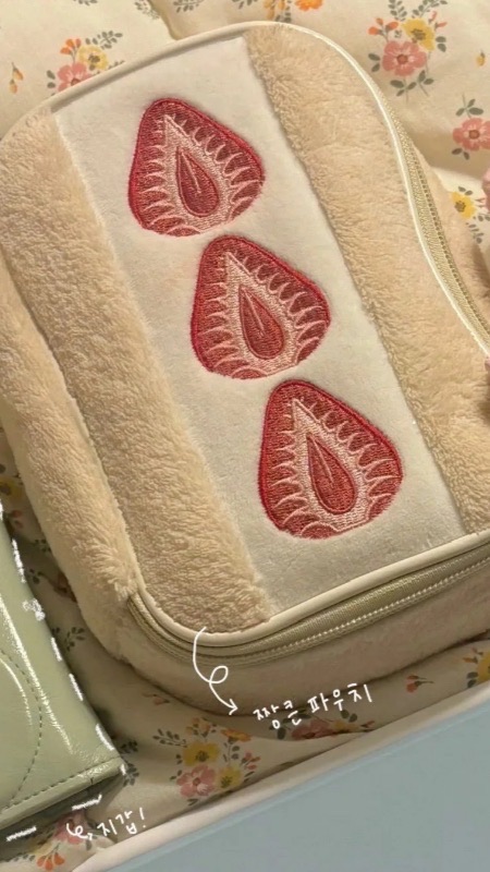 草莓三明治🍰🇰🇷