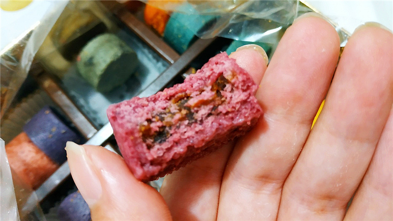 大富研究所・烘焙の專門店｜BR. BakingStudio豐富顏色的馬卡酥MACASWEET禮盒和中秋節送禮必備蛋黃酥 ，月圓圓創意禮盒組讓人忘不了的好滋味29.jpg