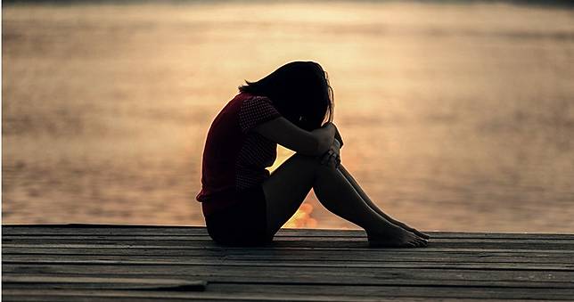 人夫不顧老父母在家硬要小三來「最後一發」　事後狠掐「再陪一晚」