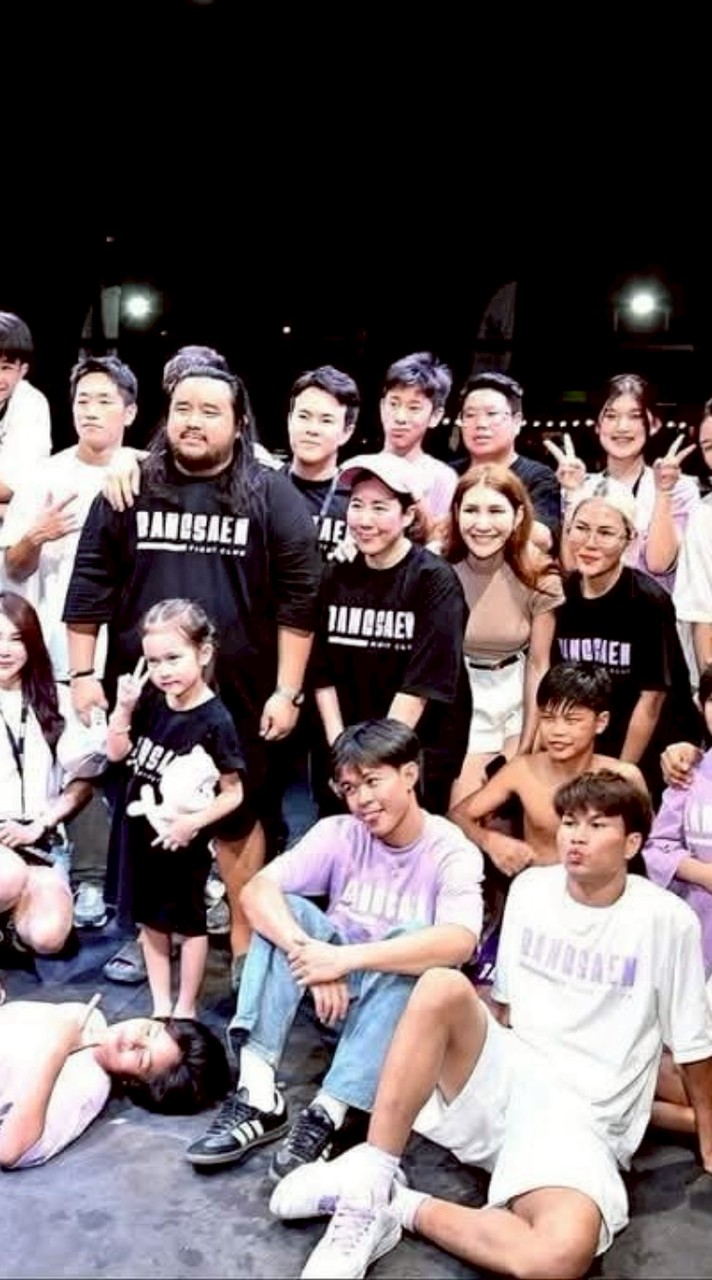 กลุ่มครอบครัว FC Bangsaen fight club. 💜🖤