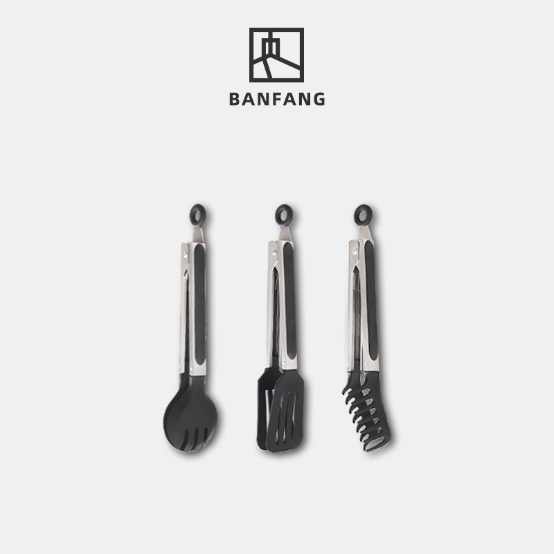 材質：夾子頭採用尼龍材質，夾身採用不銹鋼可耐230°高溫 尾部採用安全鎖扣設計，具有伸縮功能 規格：26*6.5*3cm，85克可用於自助餐、燒烤、烹飪油炸食物等-------------------