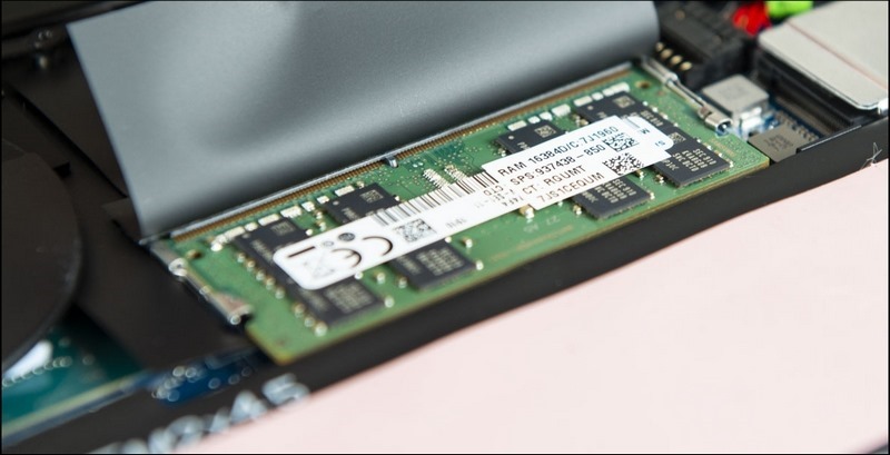 電競筆電 HP OMEN 15 開箱 - 27