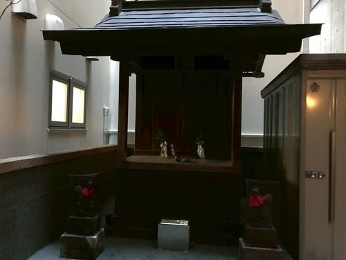 花房稲荷神社 ハナブサイナリジンジャ 外神田 末広町駅 神社 By Line Place