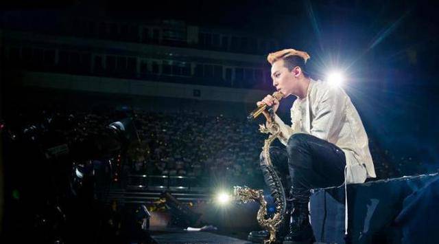 Cerita 6 Artis Hollywood yang Jatuh Cinta dengan Idola K-Pop