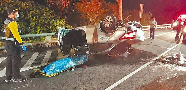 東大生深夜翻車 爆頭1死1傷