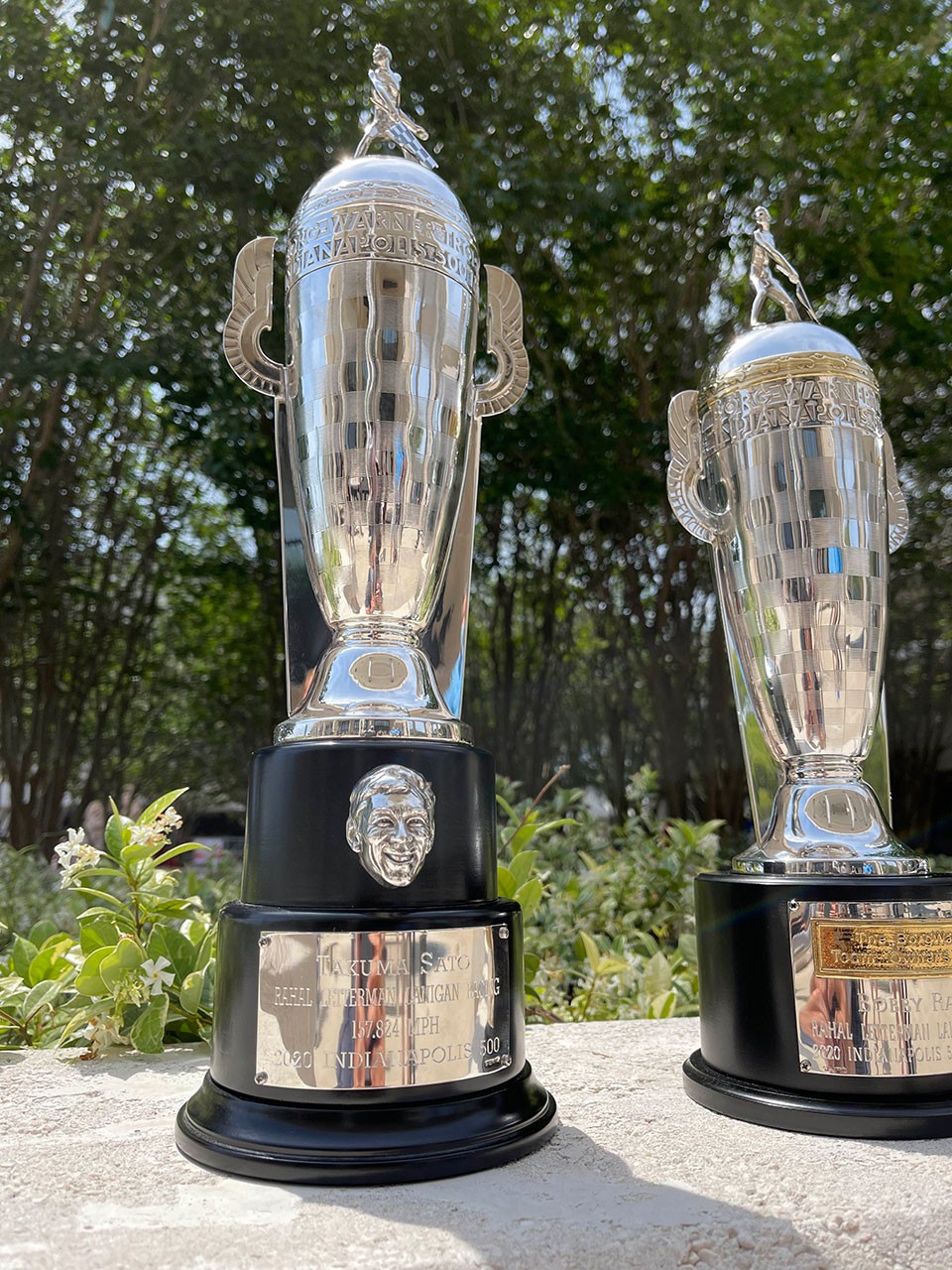 佐藤琢磨が2個目のベイビーボルグトロフィー授与 異なるタイプのトロフィーを持っているのは僕だけ