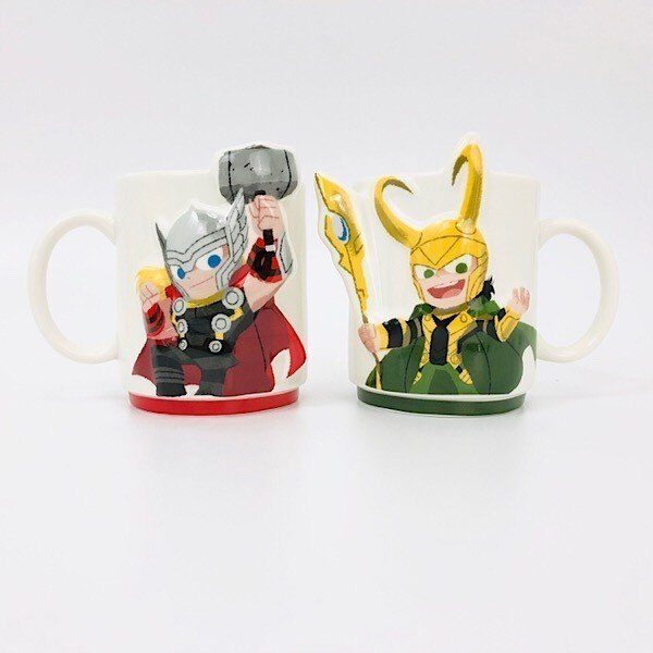 X射線【C248361】Marvel 復仇者聯盟 浮雕對杯380ml-雷神索爾Thor+洛基Loki ，水杯/馬克杯/杯瓶/茶具/生活用品/玻璃杯/不鏽鋼杯
