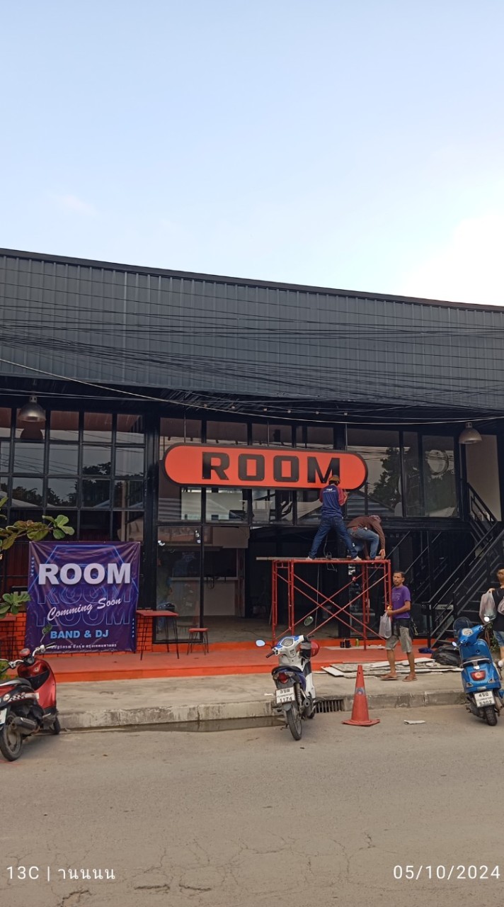 ร้านROOM นวมินทร์ 72