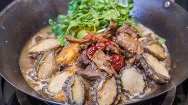 【台北捷運美食】【六張犁站美食】大富貴獨門料理.名廚何京寶獨門順德料理:至尊火焰悶肥鵝(一鍋兩吃).松露乾脆鵝肝卷,順德煎魚餅