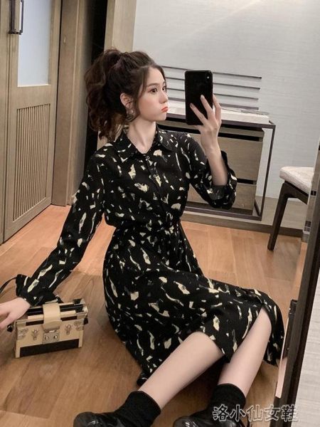 初秋女神范印花黑色收腰雪紡連衣裙女中長款過膝長袖襯衫裙