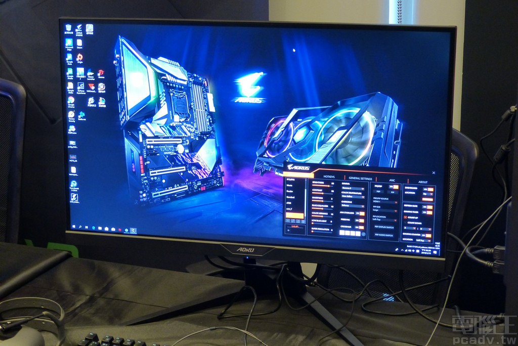 GIGABYTE AORUS 除了是一台支援 FreeSync 144Hz 的螢幕之外，也支援 DisplayHDR 400 標準