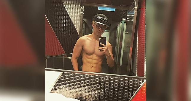 孫安佐露「黑肌肌」參賽挺館長　自信秀健身成果