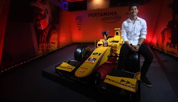 ™ Sean Gelael Kehilangan Poin di Formula 2 Hungaria   Kena Penalti, 