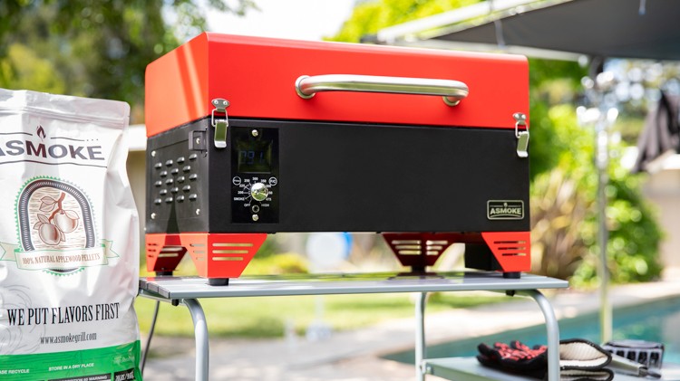 燃料は木質ペレット！デジタル温度調節で手軽に本格的なBBQを楽しめる