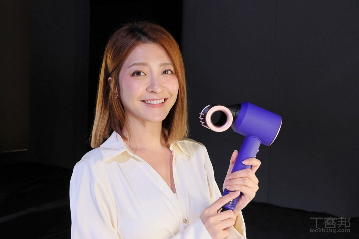 Dyson 推出 Supersonic 二合一抗毛躁順髮吹嘴，一個配件就有雙重造型模式