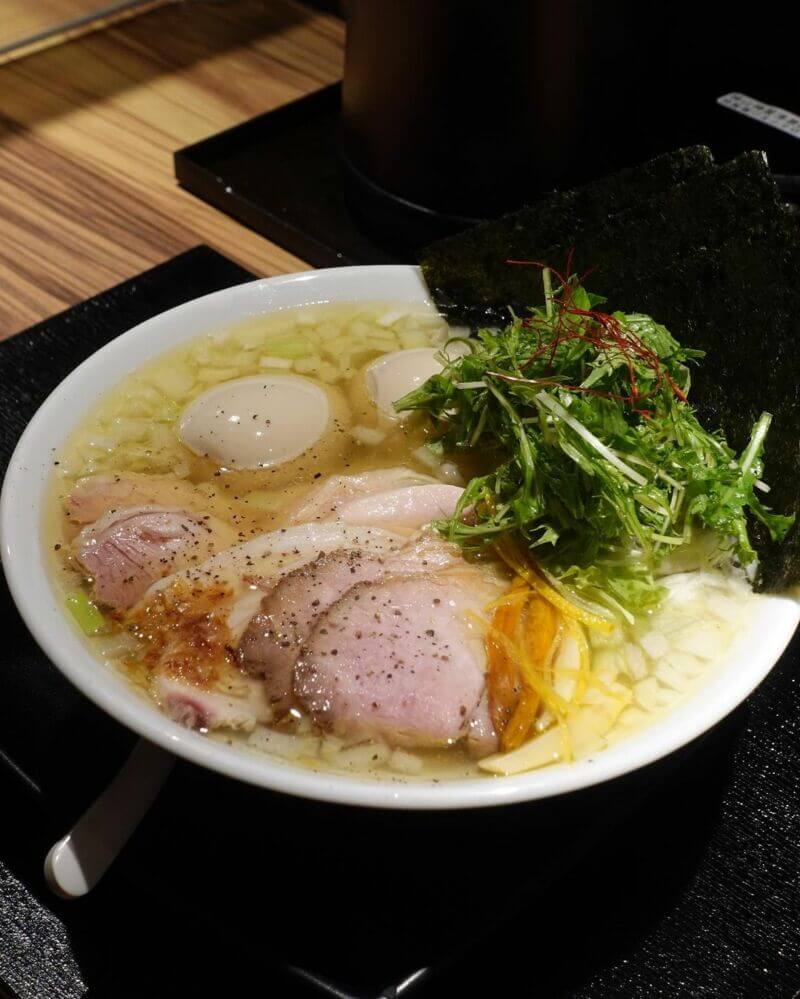 鶏そば本舗【梓山azusayama】