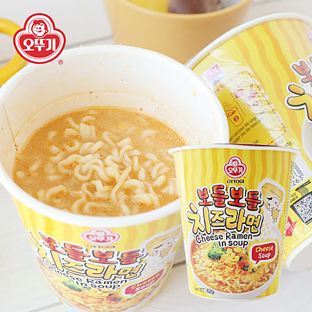 濃郁起司湯頭 麵條香Q有嚼勁 完美的組合n享受濃郁起司在口中跳舞n消夜的最佳選擇 方便的杯裝