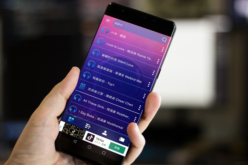 手機下載歌曲 提供大量豐富免費手機鈴聲 國內外音樂都有 還有完整分類 Line購物