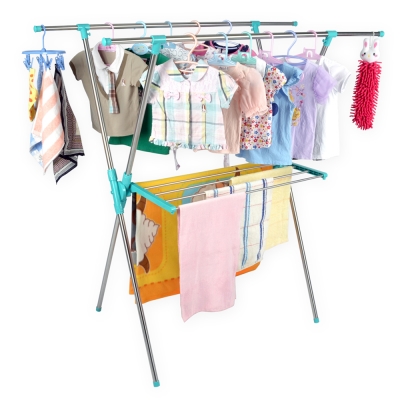 X軸套鎖結構免螺絲即可固定掛衣桿兩側可伸縮附可翻轉毛巾架，小而巧功能強掛小孩衣物最方便學生外宿族最愛，收合不佔空間