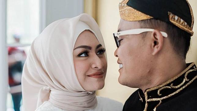 Video Syur 20 Detik Diduga Nathalie Holscher Dan Manajer Beredar Istri Sule Ini Jadi Penghapus Dosaku Herstory Line Today