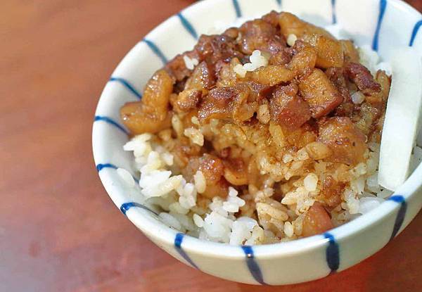 【台北美食】冇𠕇有麵擔-遼寧街夜市裡50年老字號美食小吃店 【台北美食】冇𠕇有麵擔-遼寧街夜市裡50年老字號美食小吃店