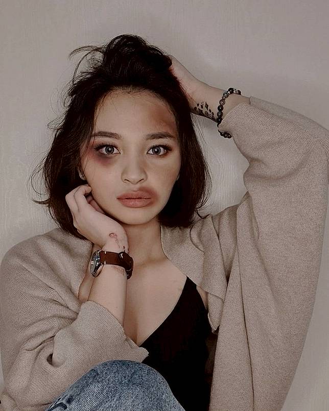4 Potret Artis Yang Ikut Mugshot Challenge Muka Memarnya Curi