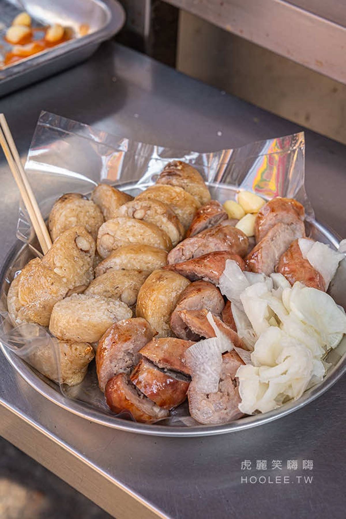 在地傳奇路邊攤！全台６家超人氣烤香腸：廟口超狂香腸瀑布、熟客狂買50條