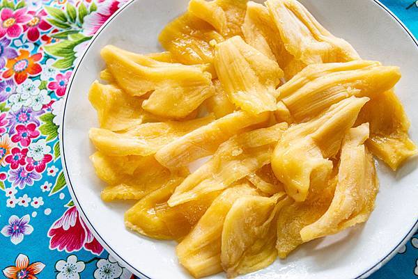 【日月潭一日遊】南投頭社活盆地農村美食餐桌與休閒農場-體驗不一樣的在地食材美味佳餚與獨特河道獨木舟體驗