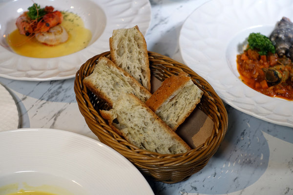 新竹金山街義法料理，Garden Party Restaurant，適合求婚約會的新竹森林系餐廳，竹科人及新竹家庭聚餐首選(含菜單、停車)