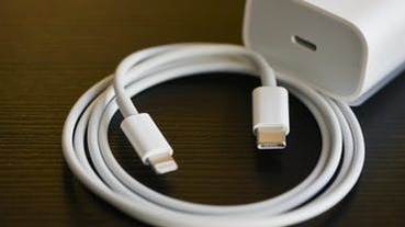 半世紀的躍進！USB-C 充電器處理速度超越阿波羅 11 導航電腦