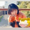 全力で坂道を駆け上がるヤドン教