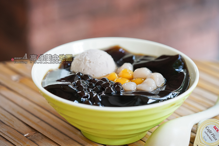 【高雄美食】瘋仙草｜高雄手工仙草茶、嫩仙草、燒仙草