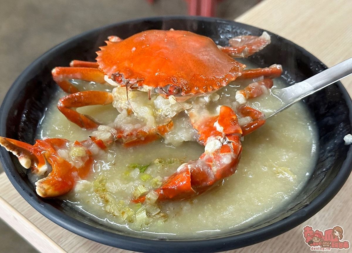 「整隻螃蟹粥」百元有找！限量秒殺想吃天亮就要來，爆膏蟹黃入粥一吃上癮