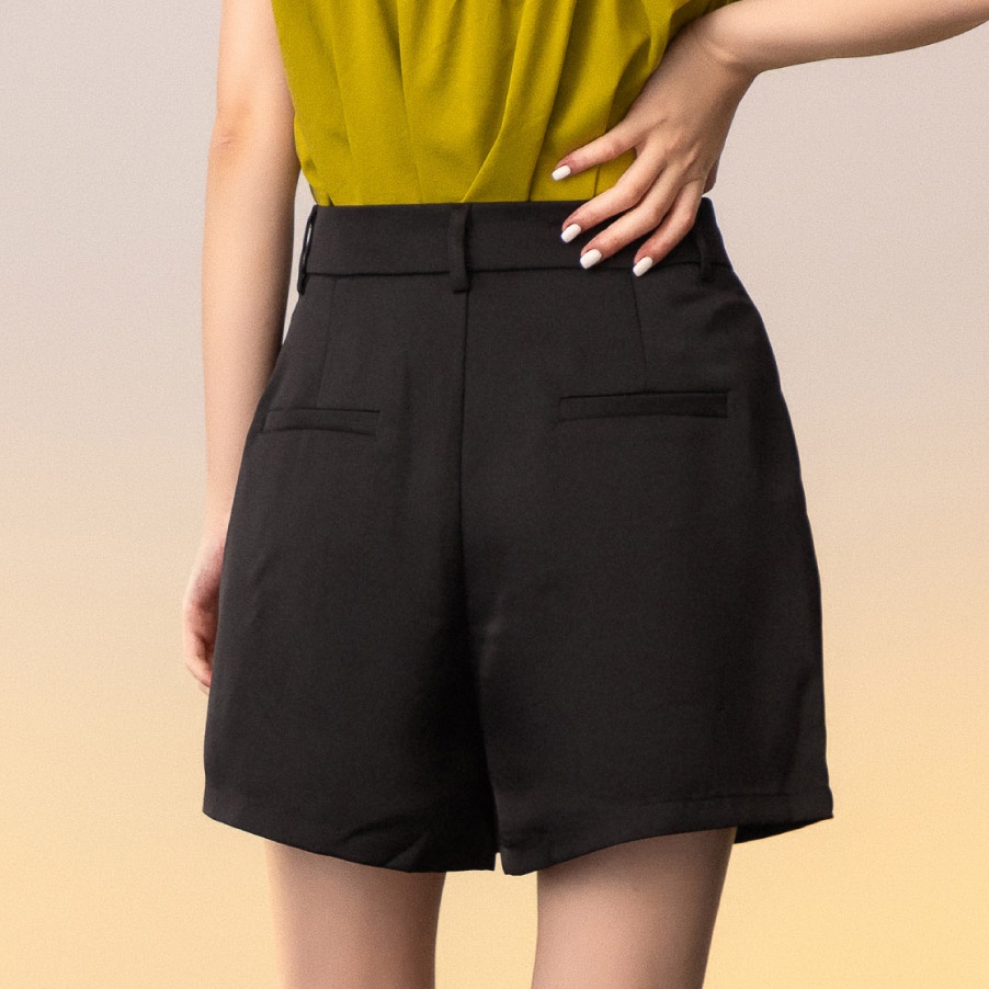 X.O.X.O.緞面涼爽西裝短褲