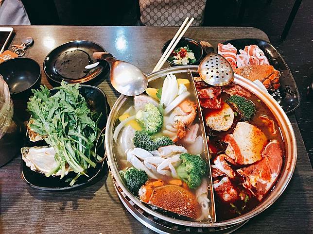 （圖片來源／IG @peopleparty）