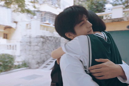 《以家人之名》尖尖&凌霄的爆甜名場面2：無尾熊抱上樓