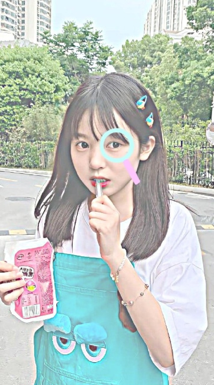 ช่วยคิดคอนเท้นท์ค่ะแชทปลอม/แจกเสียงฟินๆ