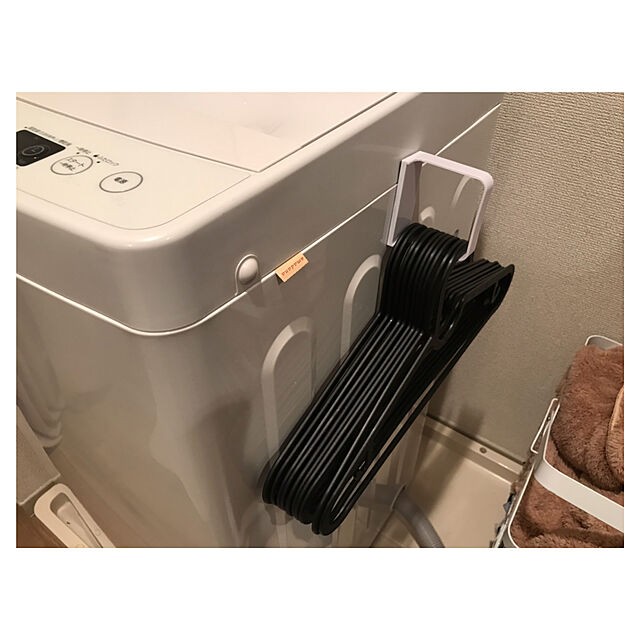 スペースを上手に活かして 洗濯機まわりの収納で使える100均アイテム