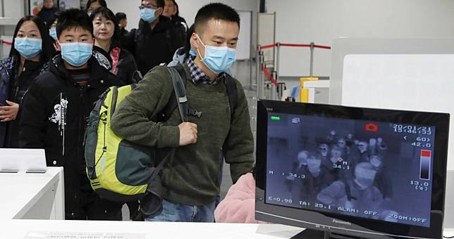 武漢肺炎／海關防疫出現難題　中國男赴武漢發燒「服退燒藥入境日本」確診肺炎