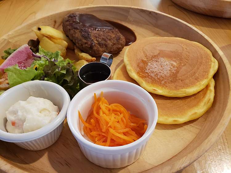 メニュー ぶんぶんのパンケーキやさん ブンブンノパンケーキヤサン 稲生町 鈴鹿サーキット稲生駅 パンケーキ By Line Place