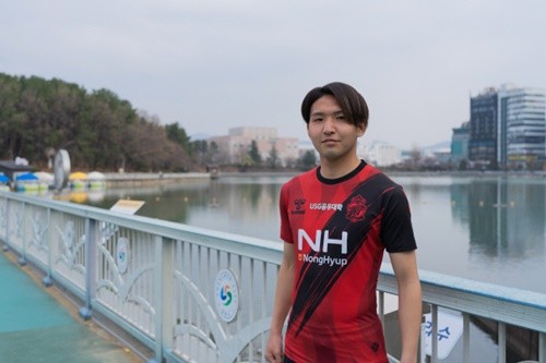 広島ユース出身fw大堀亮之介 韓国2部 慶南fcに加入 浦和ユース出身の邦本も過去に在籍 スポーツソウル日本版