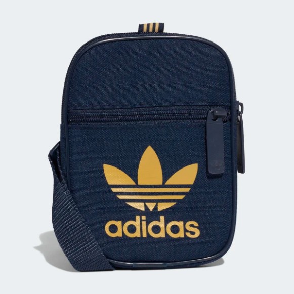 商品皆為現貨 多通路平台店面販售，庫存變動大 想更確切請處商品是否有貨,買家先聊聊詢問 我們上班時間是AM11:00-PM9:00唷! 國內外商店在這裡您不會購買到仿冒品，親切服務態度作為本店的保證，