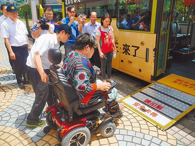 漸凍人等11疾病 將納病主法