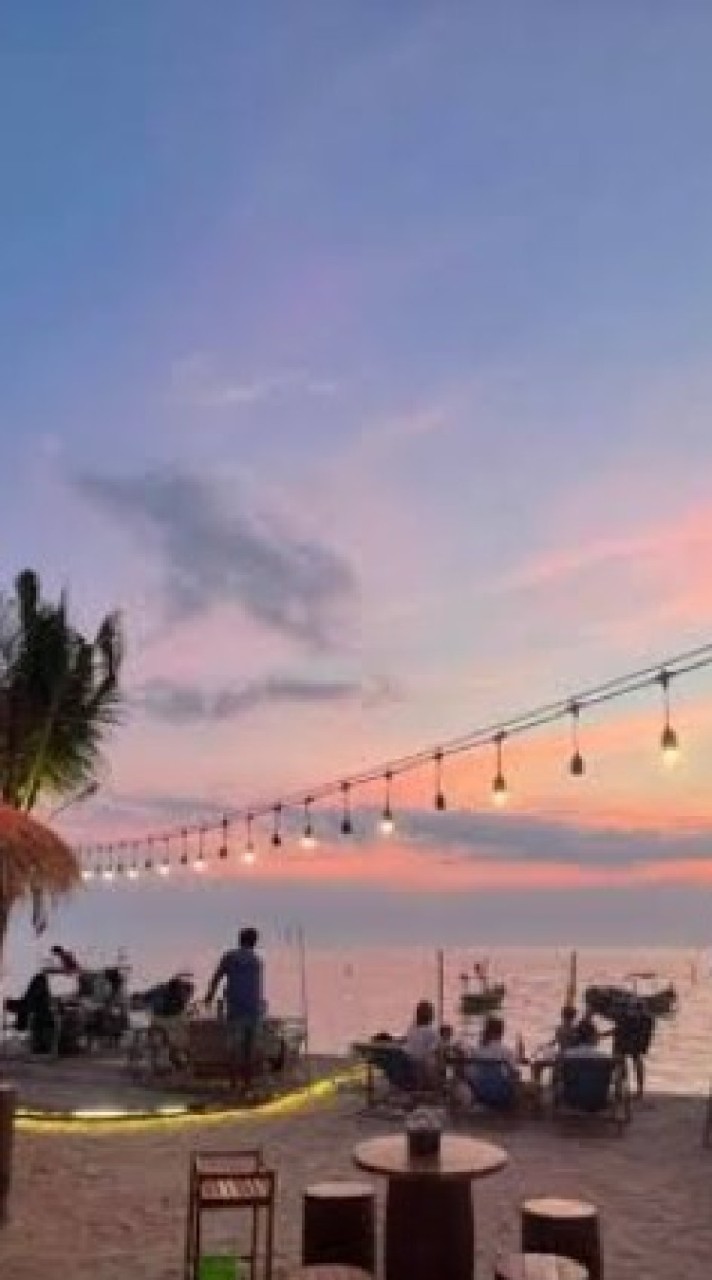 ร้านเหล้าริมหาด