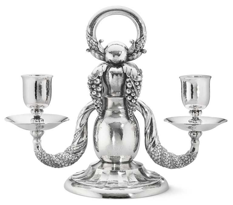 GEORG JENSEN編號383B「燭台」╱1,000,000元。（圖╱GEORG JENSEN提供）